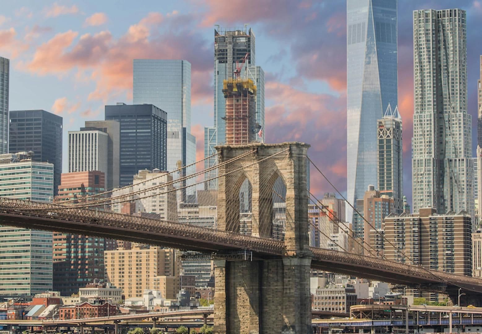 Crypto Exchanges Build a 'Reverse Bridge' to Wall Street With Stock Perpetual Futures