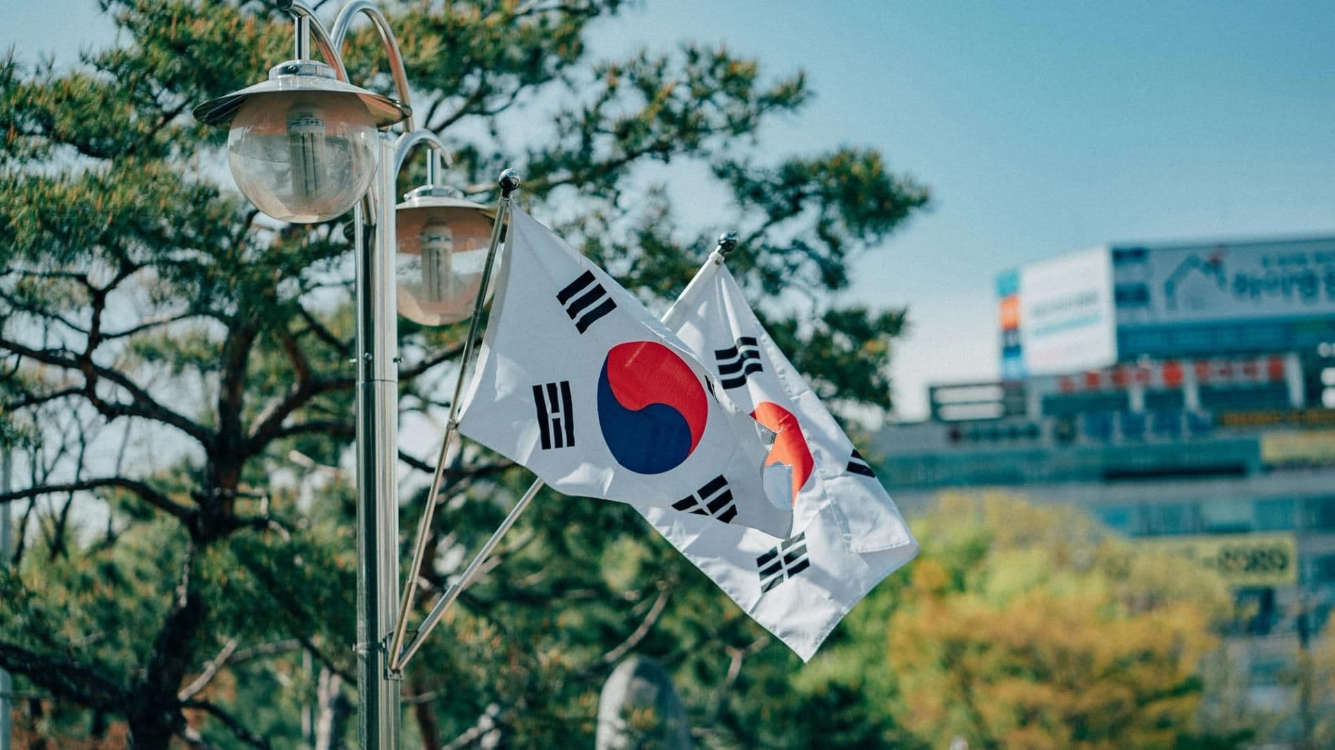 South Korea to Tax Crypto Gains Over $1,740 Starting 2027 as Debate Shifts to Parliament